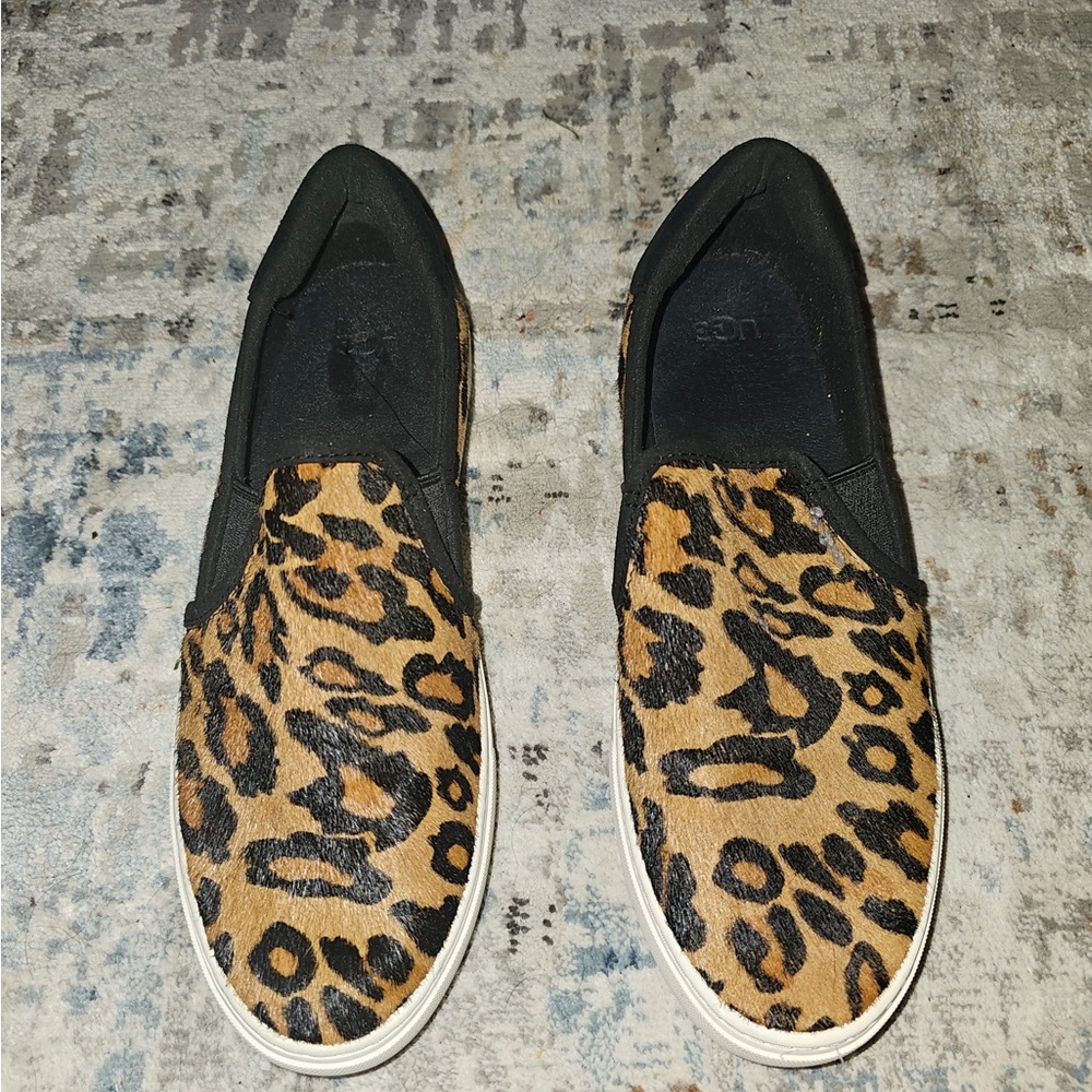 Ugg Slide Sneakers Leopard Print Size 9